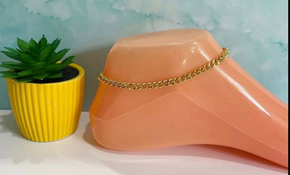Classic Gold-Tone Cuban Link Anklet