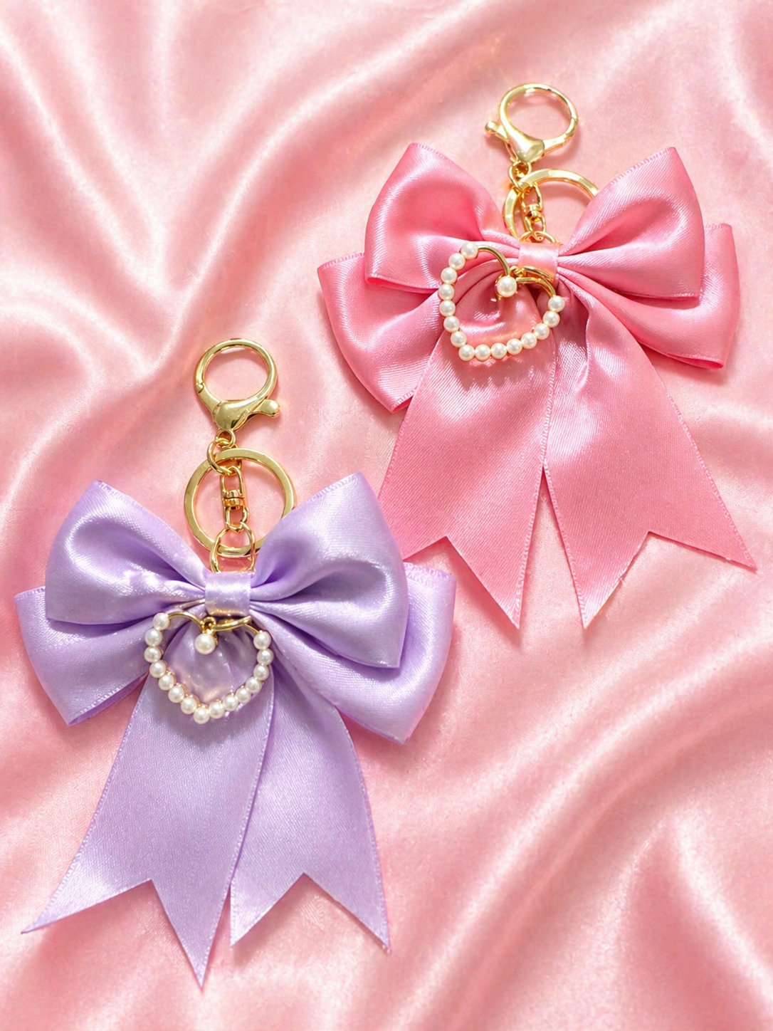Bow Keychain with Pearls