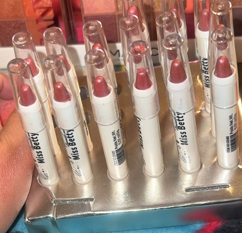 Eyeshadow Pen